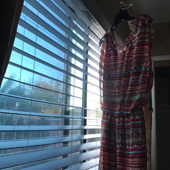 **CUTE** Red Patterned Dress - Picture 6 of 6